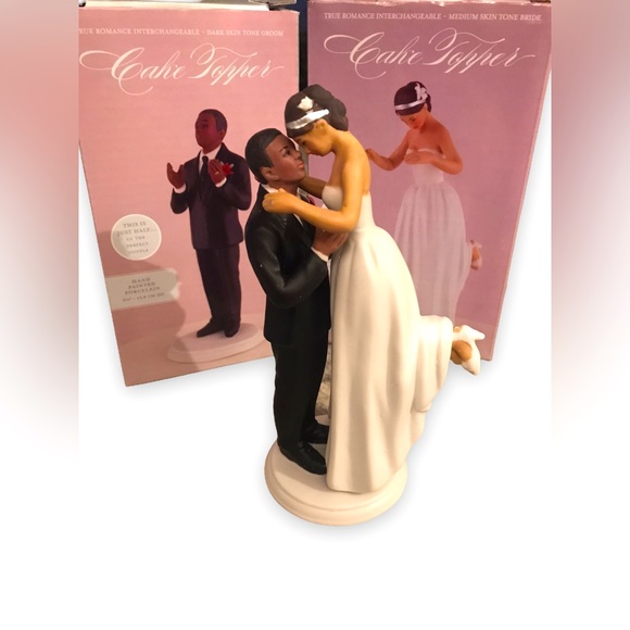 True Romance Cake Toppers: Bride + Groom - Picture 1 of 12